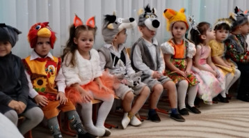 Новогодний утренник в средней разновозрастной группе— «Заюшкина избушка» Новогодний утренник в средней разновозрастной группе— «Заюшкина избушка».